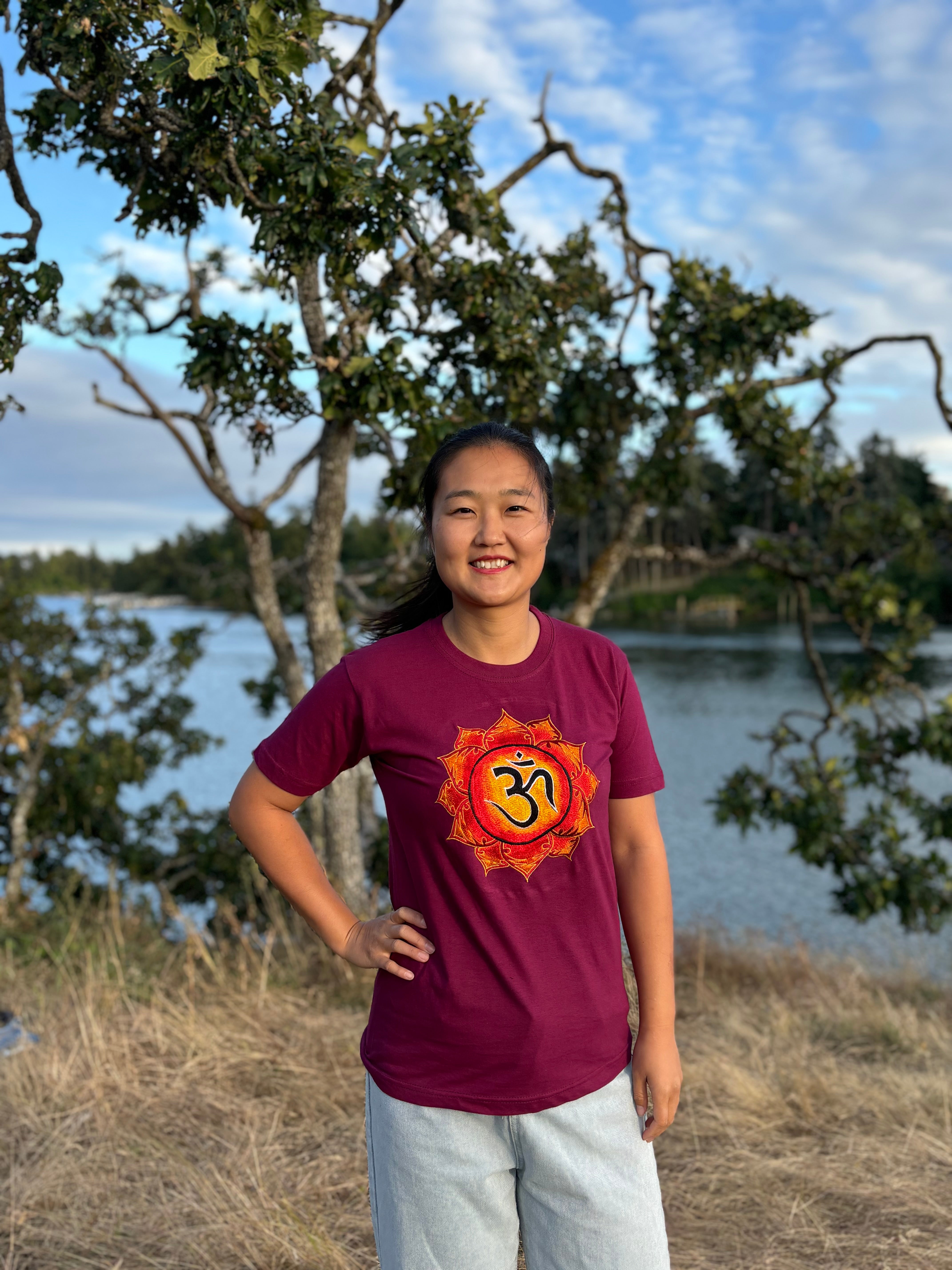 Slife Yoga Handmade Hand-Embroidered Mandala Om Yantra Cotton T-shirt Made by Artist from Nepal Unisex Shirt for Yoga Meditation Paddle Board